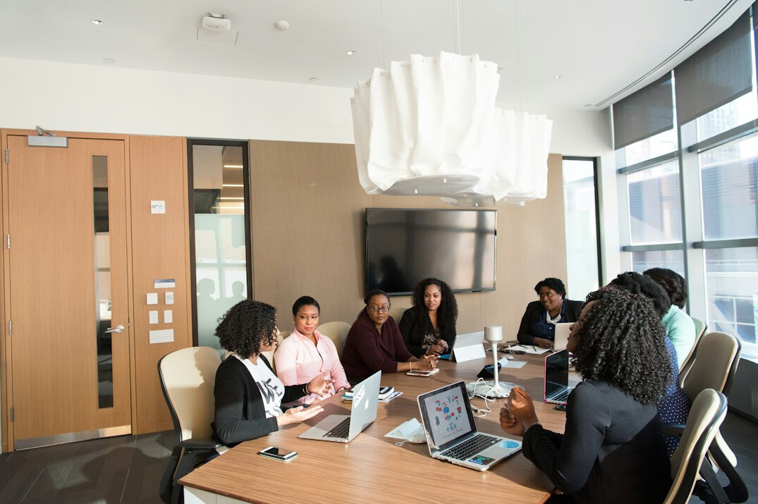 group discussion meeting